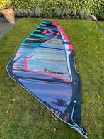 Duotone Duke 4.7 zeil - Nieuwstaat!, Watersport en Boten, Windsurfen, Ophalen, Zo goed als nieuw, Zeil, Minder dan 5 m²