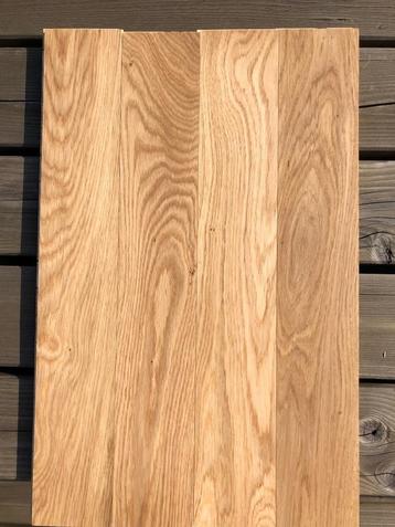 Houten Visgraat vloer in rustiek eiken (totaal 116m2) beschikbaar voor biedingen
