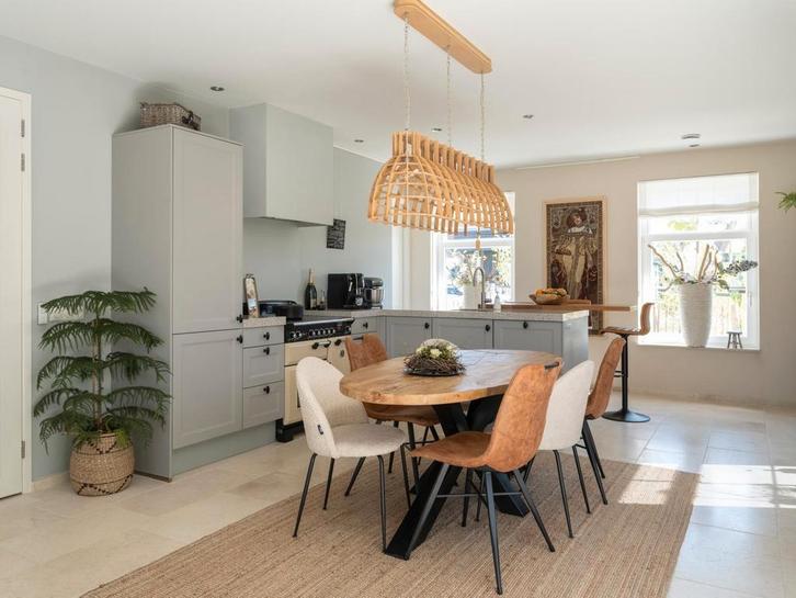 Stoere houten hanglamp 'Cone Stretch', Huis en Inrichting, Lampen | Hanglampen, Nieuw, 50 tot 75 cm, Hout, Ophalen of Verzenden