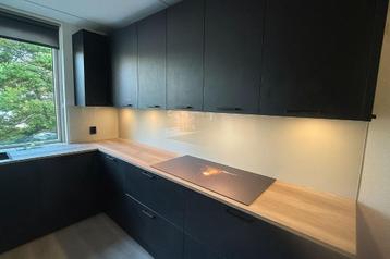 Keukenwand van glas - mat of glanzend - Visualls spatwanden beschikbaar voor biedingen