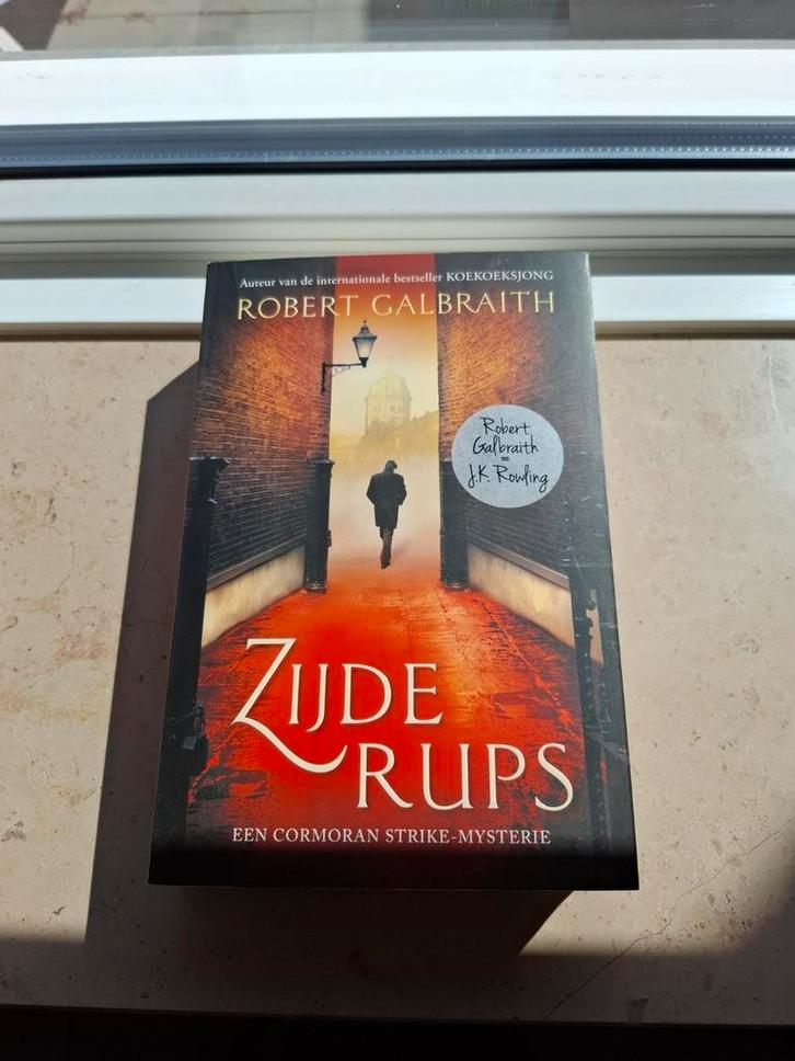 Robert Galbraith - Zijderups, Boeken, Thrillers, Zo goed als nieuw, Nederland, Ophalen of Verzenden