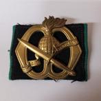 KCT baretembleem 1ste slag met 1ste model achtergrondje, Ophalen, Landmacht, Nederland, Embleem of Badge