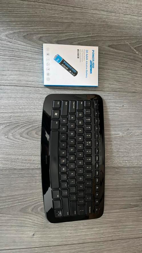 Microsft Arc Keyboard + 20 AAA batterijen, Computers en Software, Toetsenborden, Zo goed als nieuw, Ophalen