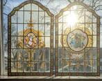 Antieke glas-in-lood ramen met wapenschilden, Antiek en Kunst, Ophalen
