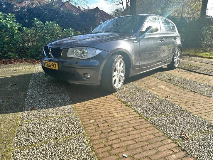 BMW 120i High Executive Automaat | 2005 | 170 pk | Navi, Auto's, BMW, Particulier, 1-Serie, ABS, Alarm, Boordcomputer, Centrale vergrendeling