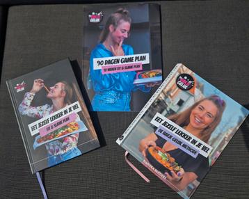 2 boeken bakje geluk en 90 dagen game plan boek beschikbaar voor biedingen