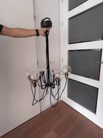 Moderne Kroonluchter met Glazen Bollen, Huis en Inrichting, Lampen | Kroonluchters, Ophalen, Zo goed als nieuw, Metaal