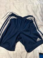 Sportbroek Adidas maat 158, Kinderen en Baby's, Kinderkleding | Maat 158, Adidas, Gebruikt, Verzenden, Jongen of Meisje