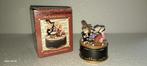 Enesco orkest muziekdoosje, Ophalen
