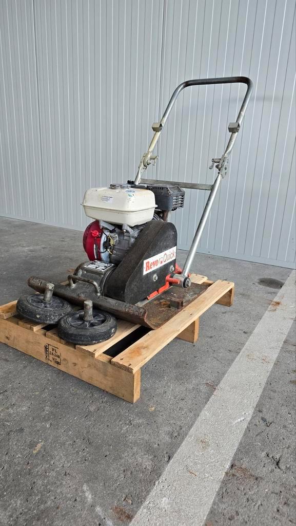 Revo Quick Trilplaat, Tuin en Terras, Hand-tuingereedschap, Zo goed als nieuw, Overige soorten, Ophalen of Verzenden
