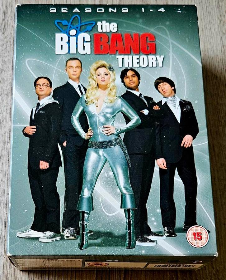 The Big Bang Theory - Seizoen 1t/m 4 - 12DVD Box, Cd's en Dvd's, Dvd's | Tv en Series, Zo goed als nieuw, Komedie, Alle leeftijden