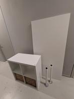 IKEA DIY Bureau te Koop - Tafelblad, Poten, Kallax, Huis en Inrichting, Kasten | Stellingkasten, Ophalen, Gebruikt