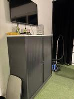 Kast met roldeurtjes en planken - 125x125 cm, Ophalen, Gebruikt, 100 tot 150 cm, Meerdere deuren