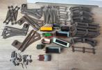 Antieke blikken wagonnetjes en 2 rail treinsporen, Overige merken, Gebruikt, Gelijkstroom, O Gauge