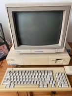 Amiga 1000, 2,5 mb ram,compleet,met bakje disketten,monitor, Computers en Software, Vintage Computers, Ophalen of Verzenden