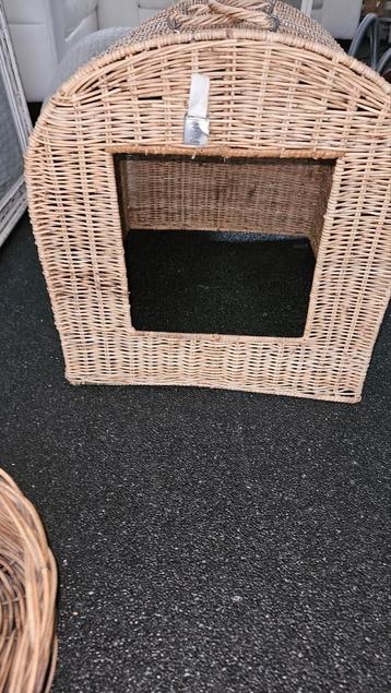 Coverup kattenbak  beschikbaar voor biedingen