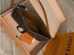 Louis Vuitton Pochette Accessoires, Sieraden, Tassen en Uiterlijk, Tassen | Damestassen, Ophalen of Verzenden, Gebruikt, Bruin
