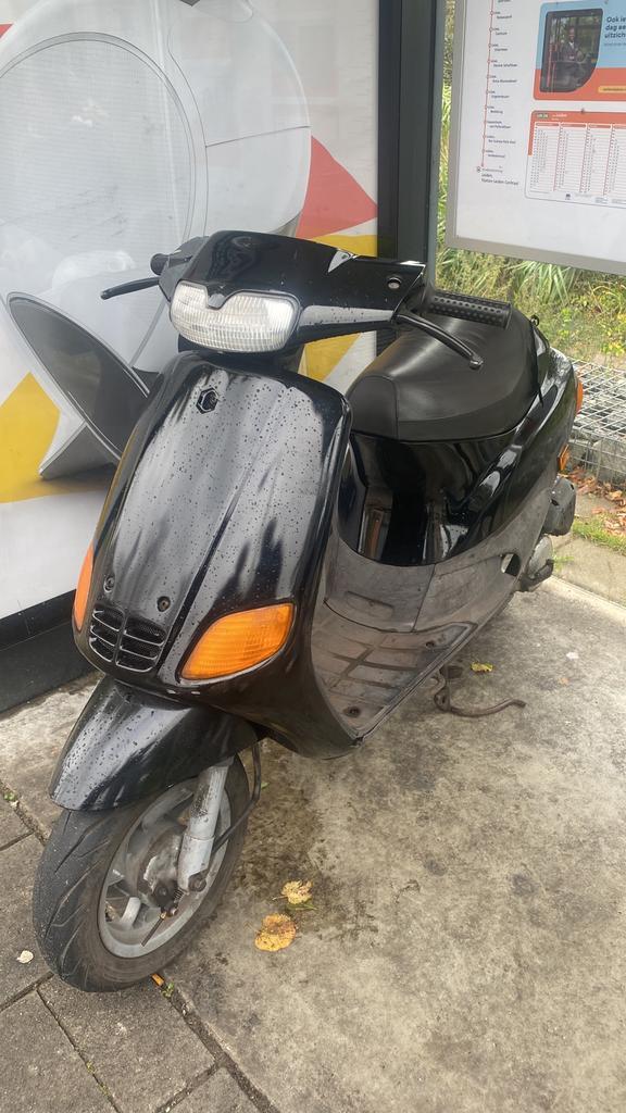 zip type 2/3 50cc, Fietsen en Brommers, Scooters | Piaggio, Gebruikt, Zip, Maximaal 25 km/u, Tweetakt, Ophalen