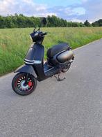 GTS Bellavista scooter izgst 6010 km dealer onderhouden, Ophalen, Zo goed als nieuw