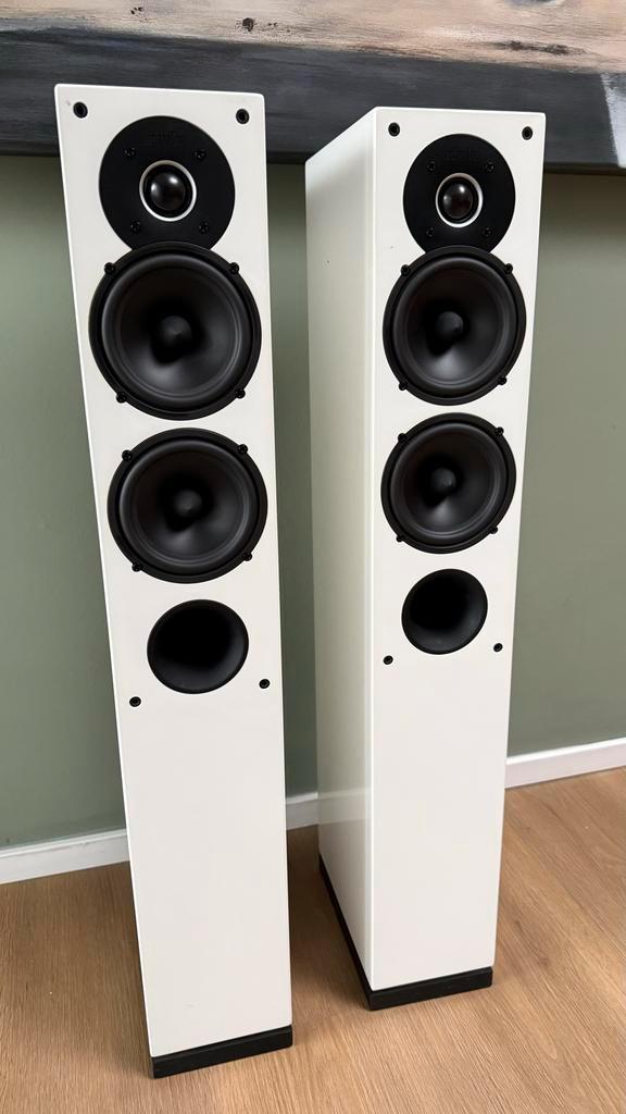 Indiana Line Tesi 542 - Topstaat!, Audio, Tv en Foto, Luidsprekers, Zo goed als nieuw, Front, Rear of Stereo speakers, 60 tot 120 watt