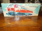 Trein Marklin 2 stuks, Ophalen, Wisselstroom, Gebruikt, Rails