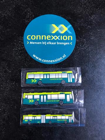 3 Magneet bussen en sticker van Connexxion  beschikbaar voor biedingen