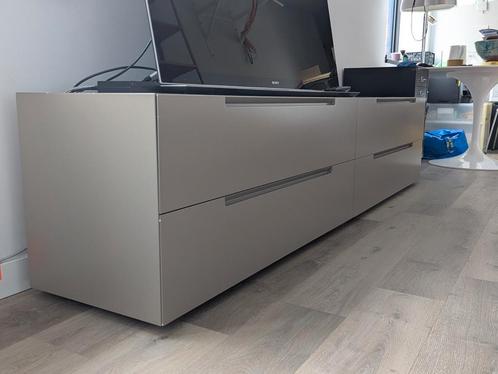 INTERLÜBKE mell sideboard, Huis en Inrichting, Kasten | Televisiemeubels, Gebruikt, Minder dan 100 cm, 200 cm of meer, 25 tot 50 cm