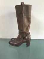 GRATIS VERZENDEN | SENDRA Bohemian bruine laarzen 39, Hoge laarzen, Bruin, Verzenden, Zo goed als nieuw