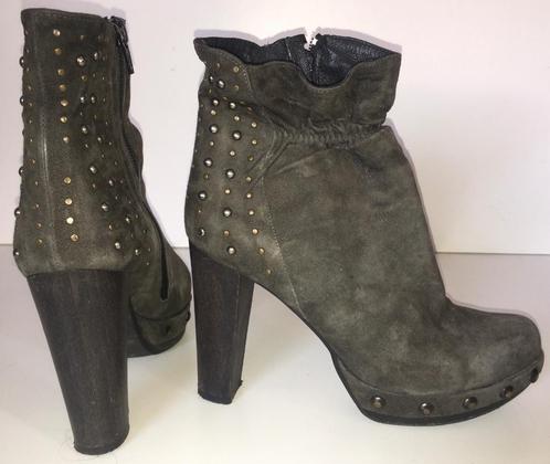 grijze suede sexy hoge hak enkel laarzen maat 37, Kleding | Dames, Schoenen, Zo goed als nieuw, Hoge laarzen, Grijs, Ophalen of Verzenden