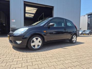 Ford Fiësta 1.3 8V 3DR Futura  2005 Zwart ,  nieuwe APK beschikbaar voor biedingen