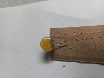 Mooi geëmailleerd speldje van "PRELUX"motorraces 1975 beschikbaar voor biedingen