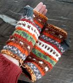 Warme mofjes handgebreid van wol nieuw., Ophalen of Verzenden, Nieuw, Maat 38/40 (M), Handschoenen