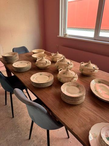 Antiek brocante servies Mosa Maastricht beschikbaar voor biedingen