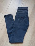 Levi's levis dames spijkerbroek maat 27 skinny, Ophalen of Verzenden, Zo goed als nieuw