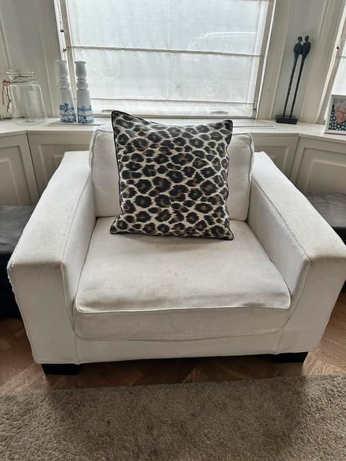 1 PERS FAUTUIL / ZITSTOEL WIT - WEG IVM VERBOUWING, Huis en Inrichting, Fauteuils, Gebruikt, Stof, 75 tot 100 cm, Ophalen
