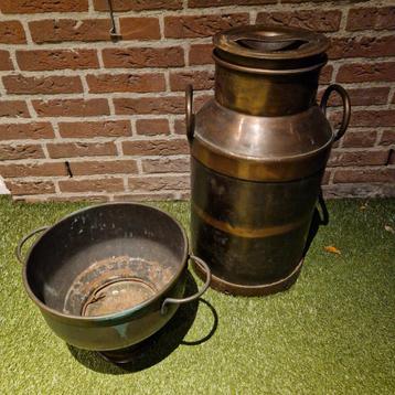 Antieke Melkbus en Kom van Koper/Brons beschikbaar voor biedingen