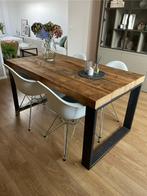 Robuuste eettafel van oude balken met stalen frame, Huis en Inrichting, Tafels | Eettafels, Ophalen, Gebruikt, 50 tot 100 cm, 150 tot 200 cm