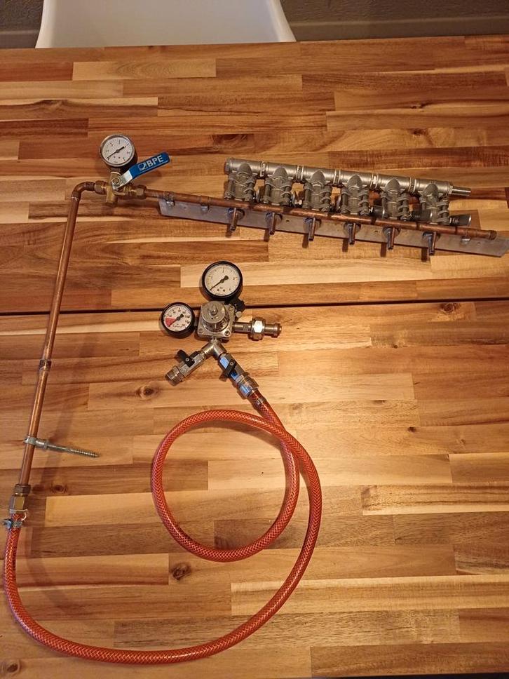 Vul systeem rail - 6 bierflessen + CO2, Hobby en Vrije tijd, Overige Hobby en Vrije tijd, Gebruikt, Ophalen of Verzenden