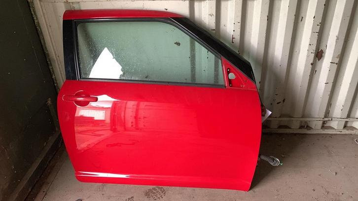 Rechter portier Suzuki Swift 1.3 GA van 2005, Auto-onderdelen, Carrosserie en Plaatwerk, Deur, Suzuki, Rechts, Gebruikt, Ophalen of Verzenden