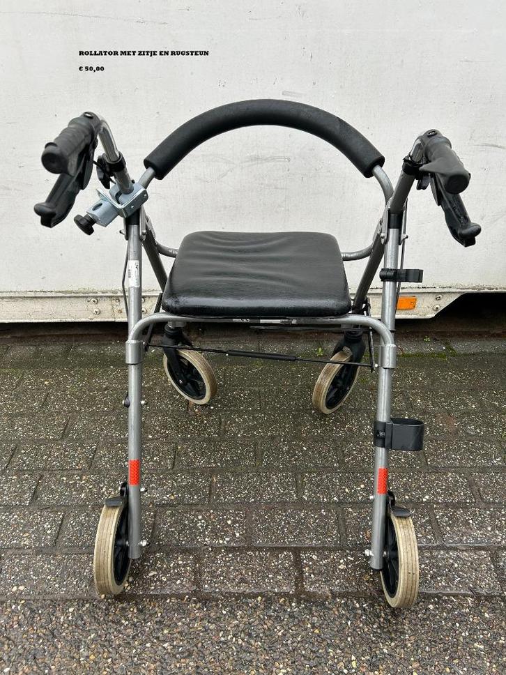 Rollator met zitje in hoogte verstelbaar en remmen, Diversen, Rollators, Gebruikt, Opvouwbaar, Ophalen