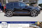 Volvo XC40 T3 163 pk Aut. R-Design, Panoramadak, Apple CarPl, Gebruikt, Met garantie (alle), Origineel Nederlands, Bedrijf