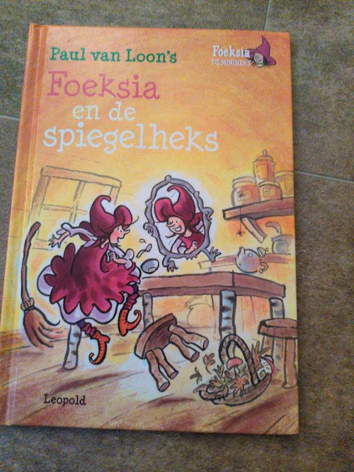Foeksia en de Spiegelheks - Paul van Loon, Boeken, Kinderboeken | Jeugd | onder 10 jaar, Zo goed als nieuw, Sprookjes, Ophalen of Verzenden