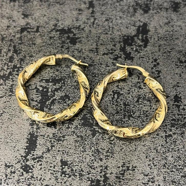 14k gouden wokkels creolen oorbellen nieuw, Sieraden, Tassen en Uiterlijk, Oorbellen, Zo goed als nieuw, Goud, Ophalen of Verzenden