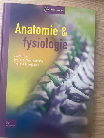 Anatomie & Fysiologie - Leerboek (2006) beschikbaar voor biedingen