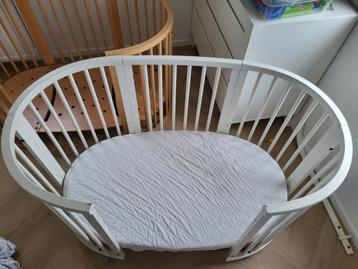 Stokke Mini en Sleepi wit met piekstok beschikbaar voor biedingen