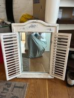 Wit Houten Spiegel met Louvre Deurtjes. Landelijk/ Brocante, Minder dan 50 cm, Ophalen of Verzenden, Zo goed als nieuw, Minder dan 100 cm