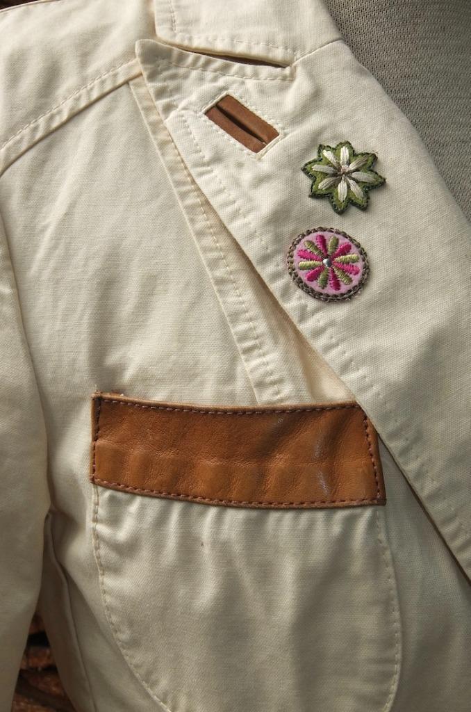 Luis Trenker heel aparte blazer / jasje maat 34 / off white, Kleding | Dames, Jasjes, Kostuums en Pakken, Zo goed als nieuw, Jasje