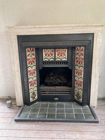 Antieke schouw openhaard vintage beschikbaar voor biedingen