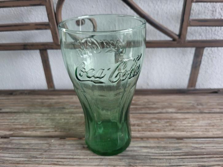 Coca Cola glas Mc Donalds 2007 groen, Verzamelen, Glas en Borrelglaasjes, Zo goed als nieuw, Frisdrankglas, Ophalen