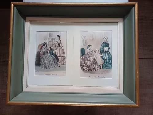 2 ingelijste Franse modeprenten, in mooie oud groene lijst, Huis en Inrichting, Woonaccessoires | Schilderijen, Tekeningen en Foto's